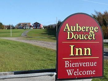 Auberge Doucet Inn Cheticamp Exterior photo